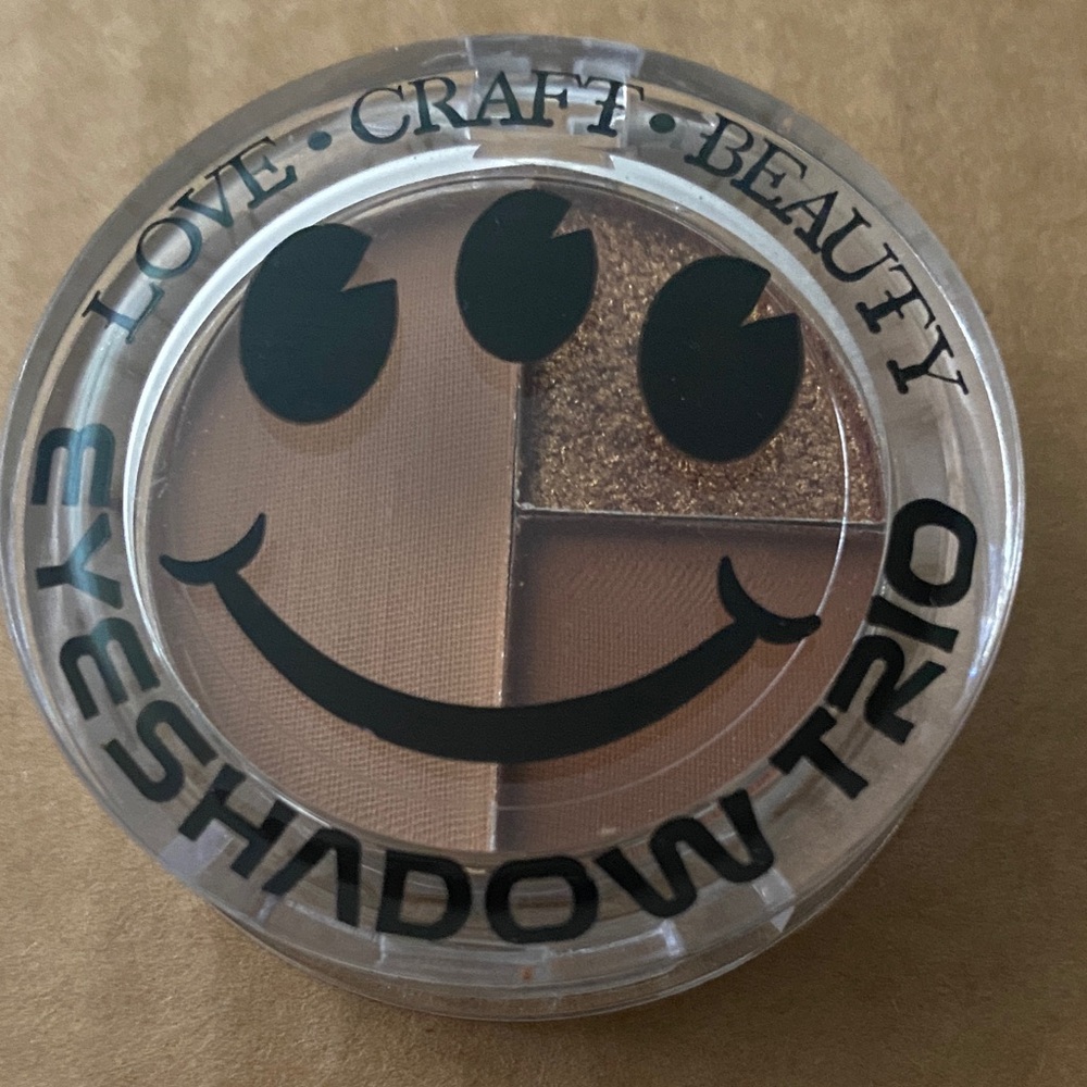LOVE + CRAFT +BEAUTY Eyeshadow Trio - Brown and Gold